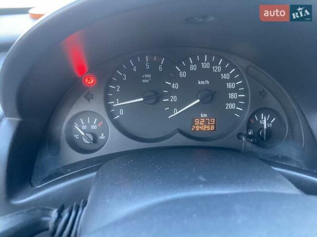 Белый Опель Комбо груз.-пасс., объемом двигателя 1.69 л и пробегом 294 тыс. км за 2300 $, фото 12 на Automoto.ua