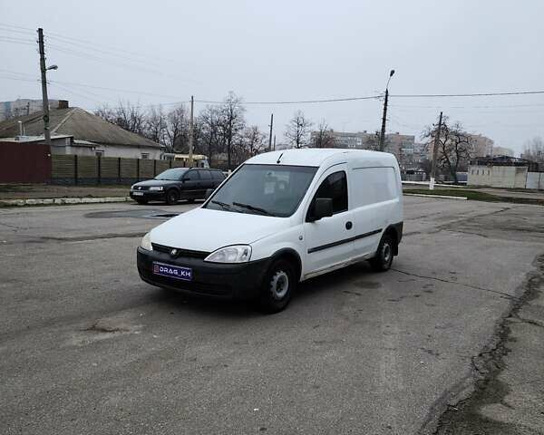 Білий Опель Комбо вант.-пас., об'ємом двигуна 1.3 л та пробігом 303 тис. км за 1850 $, фото 6 на Automoto.ua