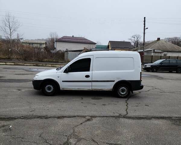 Білий Опель Комбо вант.-пас., об'ємом двигуна 1.3 л та пробігом 303 тис. км за 1850 $, фото 7 на Automoto.ua