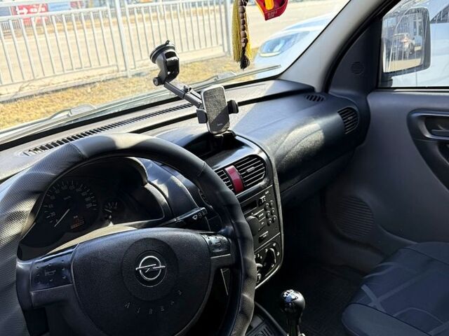 Білий Опель Комбо вант.-пас., об'ємом двигуна 1.2 л та пробігом 295 тис. км за 3000 $, фото 9 на Automoto.ua