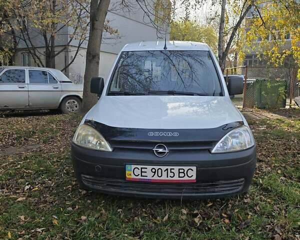 Белый Опель Комбо груз.-пасс., объемом двигателя 1.25 л и пробегом 182 тыс. км за 3500 $, фото 8 на Automoto.ua