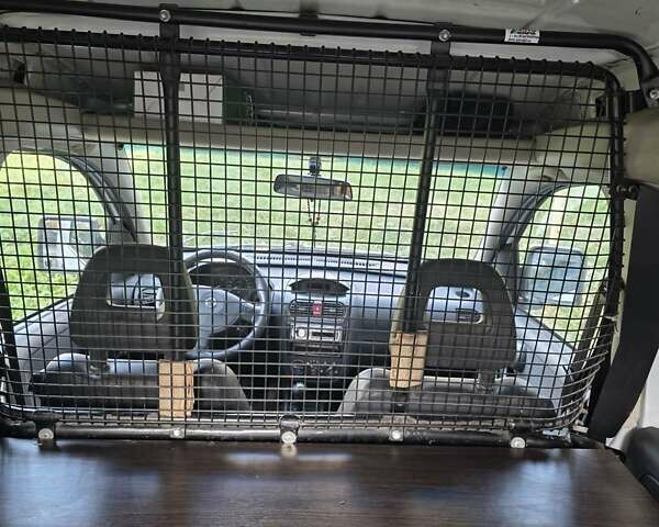 Белый Опель Комбо груз.-пасс., объемом двигателя 1.25 л и пробегом 182 тыс. км за 3500 $, фото 17 на Automoto.ua