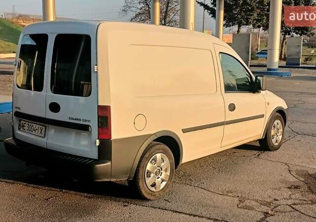 Білий Опель Комбо вант.-пас., об'ємом двигуна 1.25 л та пробігом 426 тис. км за 3999 $, фото 5 на Automoto.ua