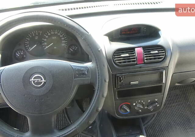 Білий Опель Комбо вант.-пас., об'ємом двигуна 1.4 л та пробігом 250 тис. км за 2900 $, фото 8 на Automoto.ua