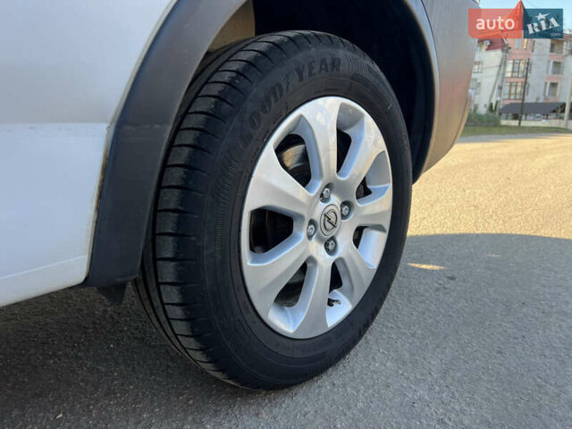 Білий Опель Комбо вант.-пас., об'ємом двигуна 1.25 л та пробігом 220 тис. км за 3500 $, фото 12 на Automoto.ua