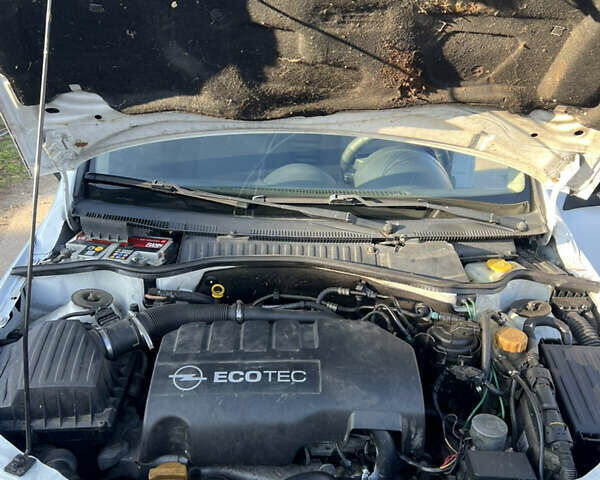 Білий Опель Комбо вант.-пас., об'ємом двигуна 1.25 л та пробігом 220 тис. км за 3500 $, фото 14 на Automoto.ua