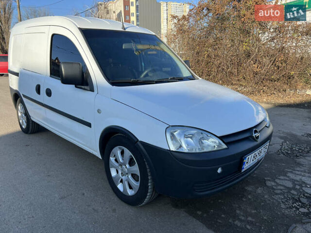 Білий Опель Комбо вант.-пас., об'ємом двигуна 1.25 л та пробігом 220 тис. км за 3500 $, фото 7 на Automoto.ua