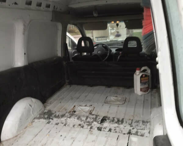 Белый Опель Комбо груз.-пасс., объемом двигателя 1.25 л и пробегом 415 тыс. км за 3150 $, фото 5 на Automoto.ua