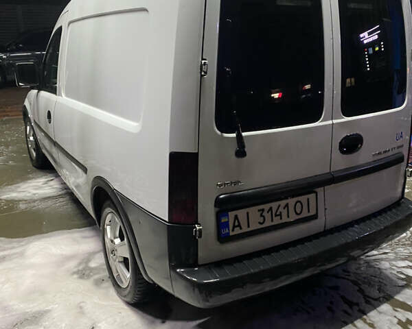 Білий Опель Комбо вант.-пас., об'ємом двигуна 1.3 л та пробігом 515 тис. км за 4000 $, фото 3 на Automoto.ua