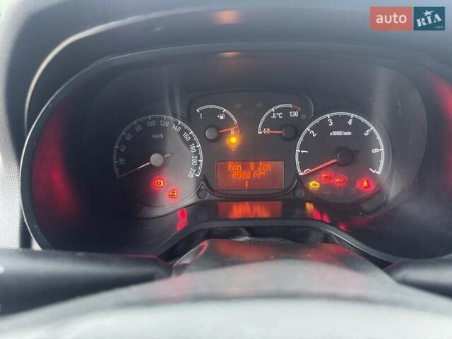 Белый Опель Комбо груз.-пасс., объемом двигателя 1.25 л и пробегом 292 тыс. км за 5500 $, фото 8 на Automoto.ua