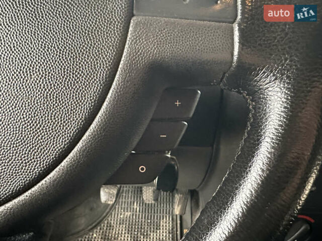 Белый Опель Комбо груз.-пасс., объемом двигателя 1.69 л и пробегом 240 тыс. км за 3200 $, фото 13 на Automoto.ua