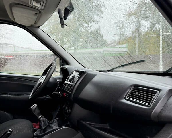 Белый Опель Комбо груз.-пасс., объемом двигателя 1.25 л и пробегом 350 тыс. км за 4500 $, фото 11 на Automoto.ua