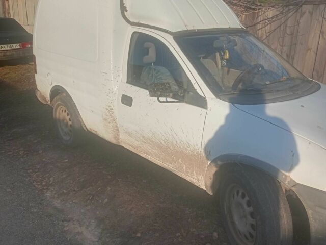 Білий Опель Комбо вант.-пас., об'ємом двигуна 0 л та пробігом 3 тис. км за 404 $, фото 3 на Automoto.ua