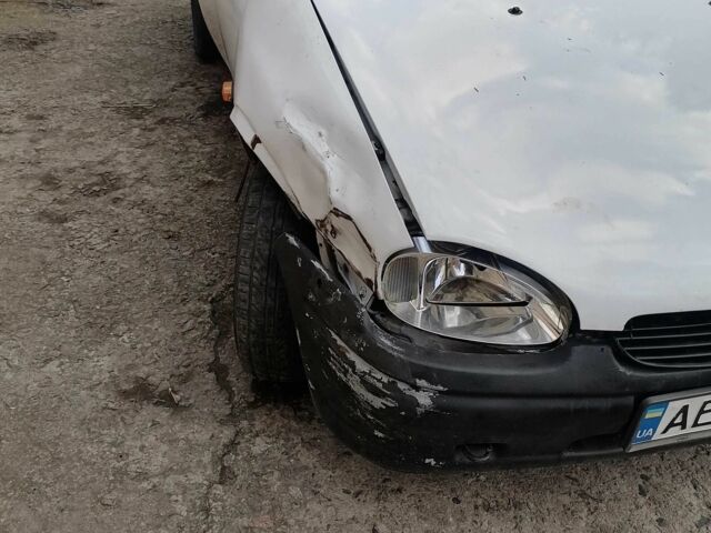 Белый Опель Комбо груз.-пасс., объемом двигателя 1.4 л и пробегом 470 тыс. км за 595 $, фото 2 на Automoto.ua