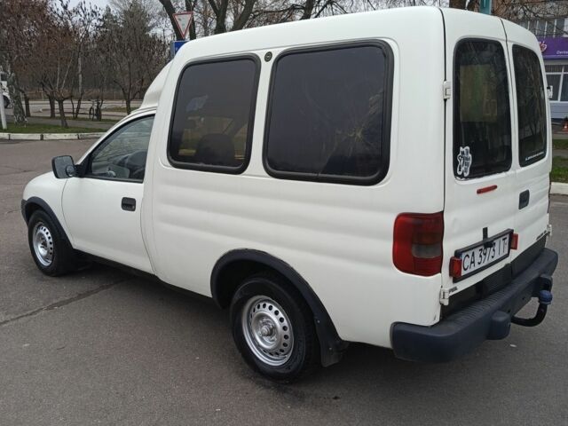 Білий Опель Комбо вант.-пас., об'ємом двигуна 1.7 л та пробігом 190 тис. км за 1700 $, фото 2 на Automoto.ua