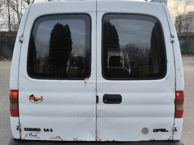 Білий Опель Комбо вант.-пас., об'ємом двигуна 0 л та пробігом 22 тис. км за 850 $, фото 5 на Automoto.ua