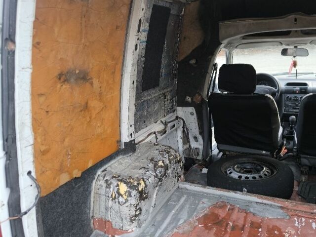 Білий Опель Комбо вант.-пас., об'ємом двигуна 0 л та пробігом 22 тис. км за 850 $, фото 21 на Automoto.ua