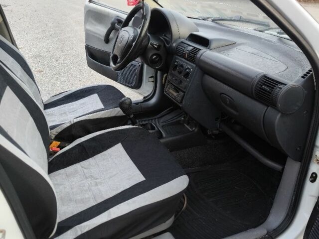 Білий Опель Комбо вант.-пас., об'ємом двигуна 0 л та пробігом 22 тис. км за 850 $, фото 14 на Automoto.ua