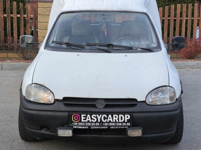 Білий Опель Комбо вант.-пас., об'ємом двигуна 0 л та пробігом 22 тис. км за 850 $, фото 1 на Automoto.ua