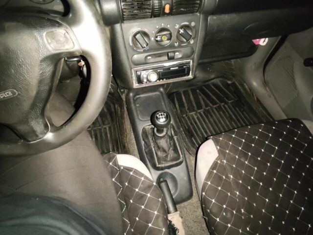 Белый Опель Комбо груз.-пасс., объемом двигателя 1.4 л и пробегом 60 тыс. км за 2000 $, фото 21 на Automoto.ua