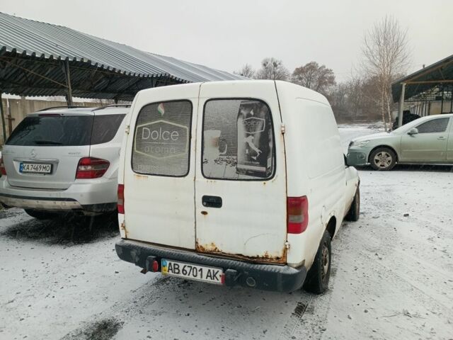 Белый Опель Комбо груз.-пасс., объемом двигателя 1.4 л и пробегом 200 тыс. км за 750 $, фото 4 на Automoto.ua