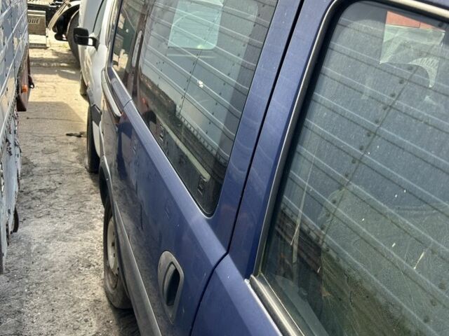 Белый Опель Комбо груз.-пасс., объемом двигателя 1.7 л и пробегом 500 тыс. км за 1000 $, фото 7 на Automoto.ua