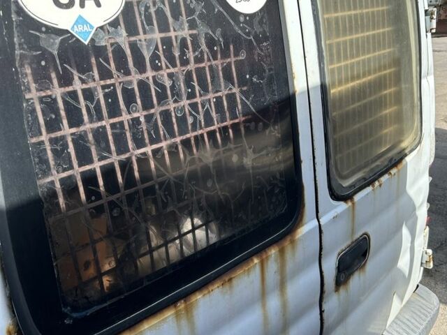 Белый Опель Комбо груз.-пасс., объемом двигателя 1.7 л и пробегом 500 тыс. км за 1000 $, фото 18 на Automoto.ua