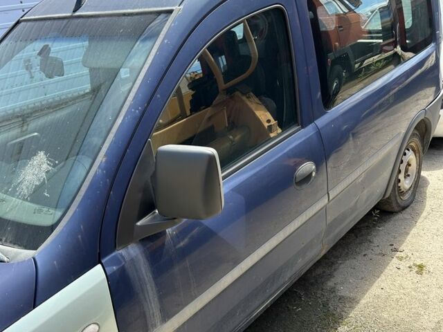 Белый Опель Комбо груз.-пасс., объемом двигателя 1.7 л и пробегом 500 тыс. км за 1000 $, фото 2 на Automoto.ua