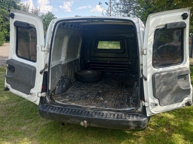 Білий Опель Комбо вант.-пас., об'ємом двигуна 0 л та пробігом 380 тис. км за 2000 $, фото 6 на Automoto.ua