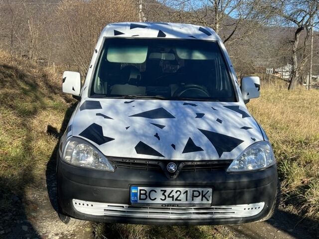 Белый Опель Комбо груз.-пасс., объемом двигателя 1.7 л и пробегом 500 тыс. км за 2500 $, фото 1 на Automoto.ua
