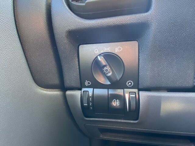 Белый Опель Комбо груз.-пасс., объемом двигателя 1.7 л и пробегом 442 тыс. км за 3500 $, фото 11 на Automoto.ua