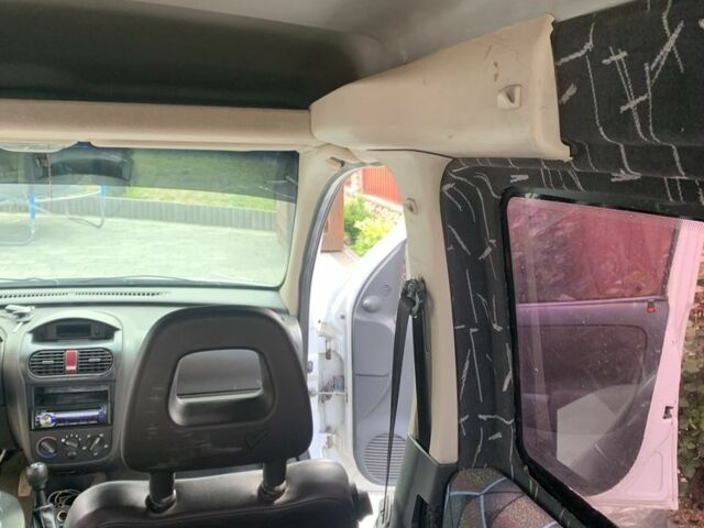 Білий Опель Комбо вант.-пас., об'ємом двигуна 1.3 л та пробігом 4 тис. км за 3200 $, фото 1 на Automoto.ua