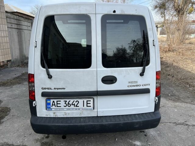 Білий Опель Комбо вант.-пас., об'ємом двигуна 1.2 л та пробігом 180 тис. км за 3800 $, фото 3 на Automoto.ua