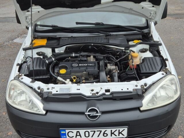 Белый Опель Комбо груз.-пасс., объемом двигателя 1.7 л и пробегом 232 тыс. км за 3750 $, фото 16 на Automoto.ua