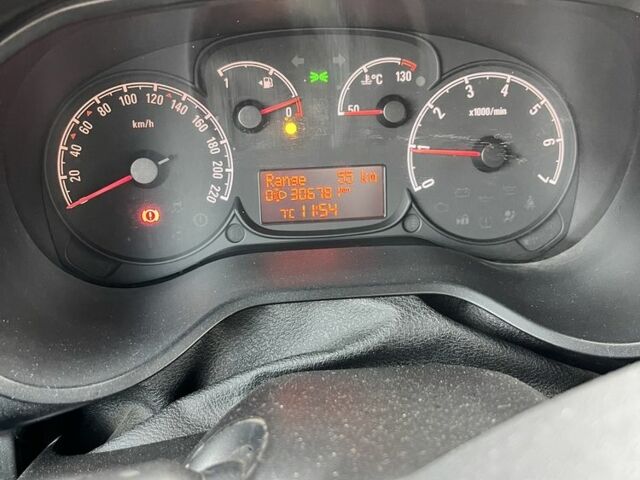 Білий Опель Комбо вант.-пас., об'ємом двигуна 1.6 л та пробігом 300 тис. км за 6400 $, фото 8 на Automoto.ua