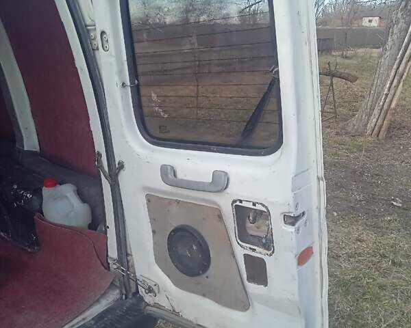 Белый Опель Комбо груз.-пасс., объемом двигателя 1.4 л и пробегом 450 тыс. км за 1250 $, фото 13 на Automoto.ua