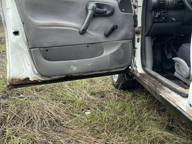 Білий Опель Комбо вант.-пас., об'ємом двигуна 1.4 л та пробігом 383 тис. км за 1300 $, фото 10 на Automoto.ua