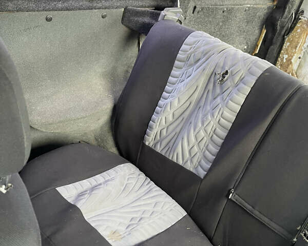 Белый Опель Комбо груз.-пасс., объемом двигателя 1.4 л и пробегом 383 тыс. км за 1300 $, фото 12 на Automoto.ua