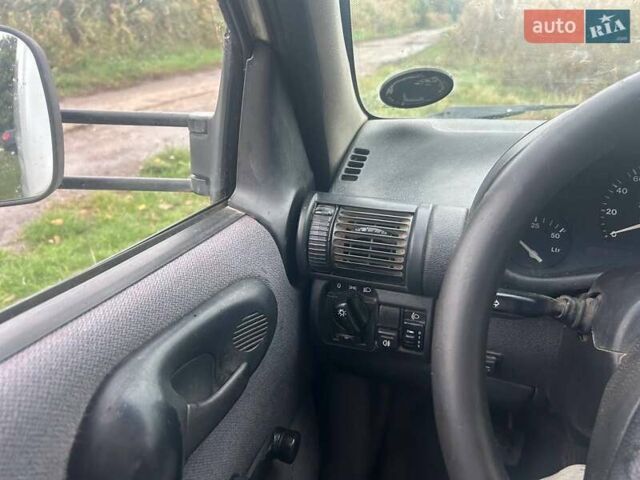 Білий Опель Комбо вант.-пас., об'ємом двигуна 1.7 л та пробігом 370 тис. км за 1500 $, фото 1 на Automoto.ua