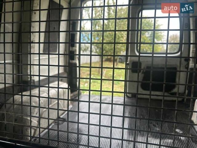 Білий Опель Комбо вант.-пас., об'ємом двигуна 1.7 л та пробігом 370 тис. км за 1500 $, фото 4 на Automoto.ua