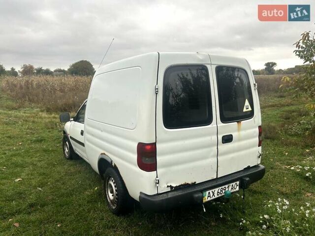 Білий Опель Комбо вант.-пас., об'ємом двигуна 1.7 л та пробігом 370 тис. км за 1500 $, фото 10 на Automoto.ua