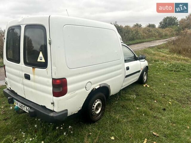 Білий Опель Комбо вант.-пас., об'ємом двигуна 1.7 л та пробігом 370 тис. км за 1500 $, фото 8 на Automoto.ua