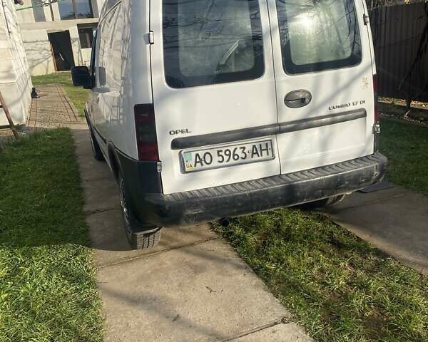 Білий Опель Комбо вант.-пас., об'ємом двигуна 1.69 л та пробігом 250 тис. км за 2900 $, фото 6 на Automoto.ua