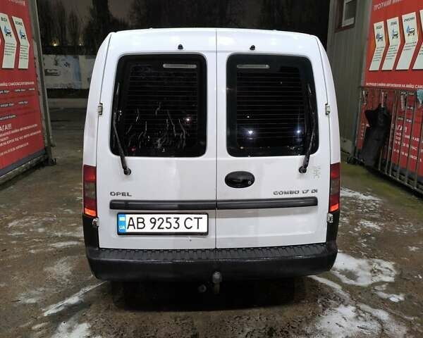 Белый Опель Комбо груз.-пасс., объемом двигателя 1.69 л и пробегом 475 тыс. км за 3500 $, фото 26 на Automoto.ua