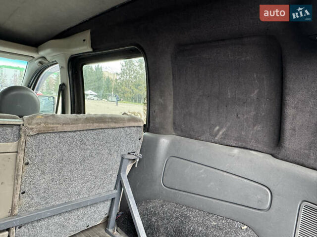 Белый Опель Комбо груз.-пасс., объемом двигателя 1.69 л и пробегом 299 тыс. км за 2999 $, фото 42 на Automoto.ua