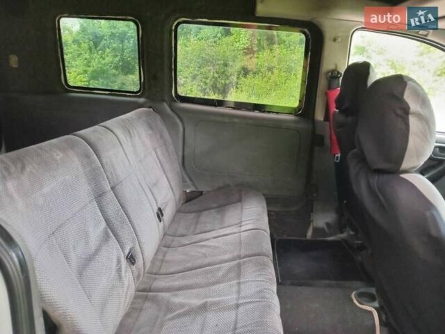 Білий Опель Комбо вант.-пас., об'ємом двигуна 1.7 л та пробігом 570 тис. км за 2750 $, фото 8 на Automoto.ua