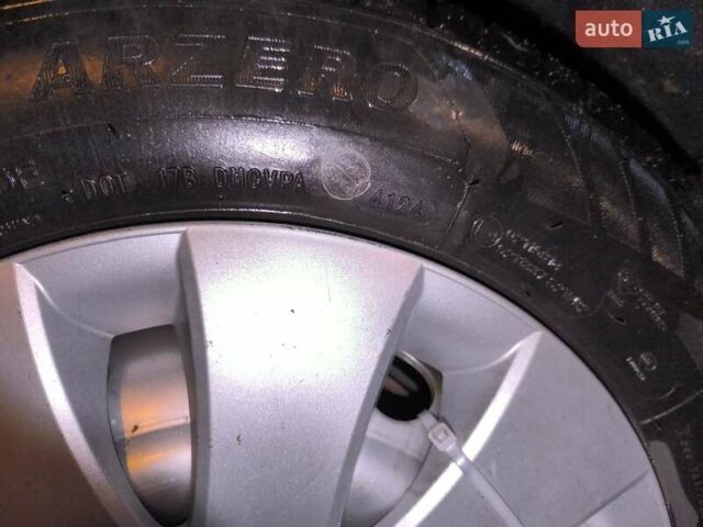 Белый Опель Комбо груз.-пасс., объемом двигателя 1.69 л и пробегом 475 тыс. км за 3500 $, фото 40 на Automoto.ua