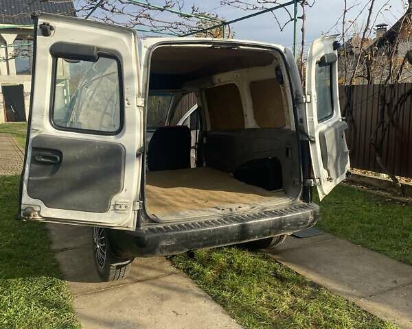 Білий Опель Комбо вант.-пас., об'ємом двигуна 1.69 л та пробігом 250 тис. км за 2900 $, фото 10 на Automoto.ua