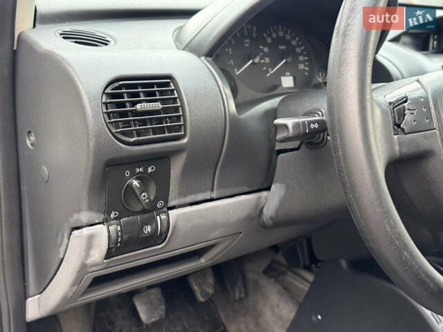 Белый Опель Комбо груз.-пасс., объемом двигателя 1.69 л и пробегом 299 тыс. км за 2999 $, фото 28 на Automoto.ua