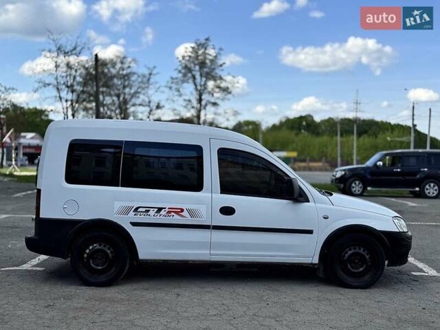 Білий Опель Комбо вант.-пас., об'ємом двигуна 1.69 л та пробігом 361 тис. км за 2999 $, фото 14 на Automoto.ua